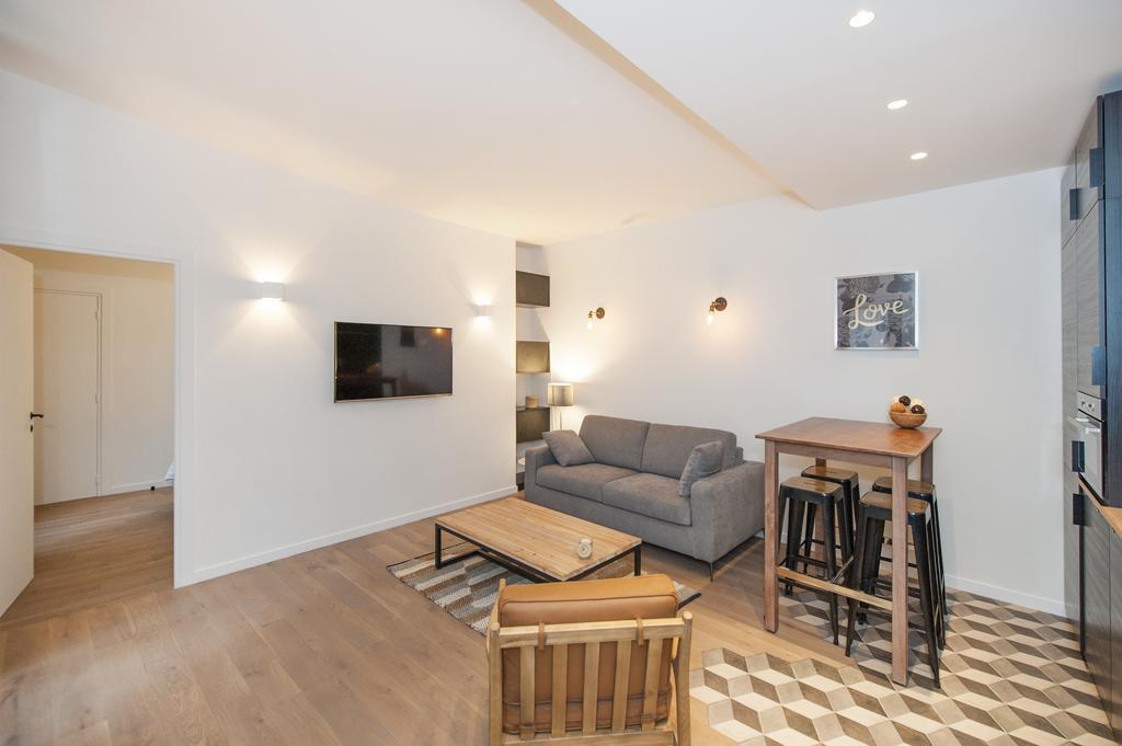 Pick A Flat'S Apartment In Le Marais - Rue Sainte Croix De La Bretonnerie باريس الغرفة الصورة