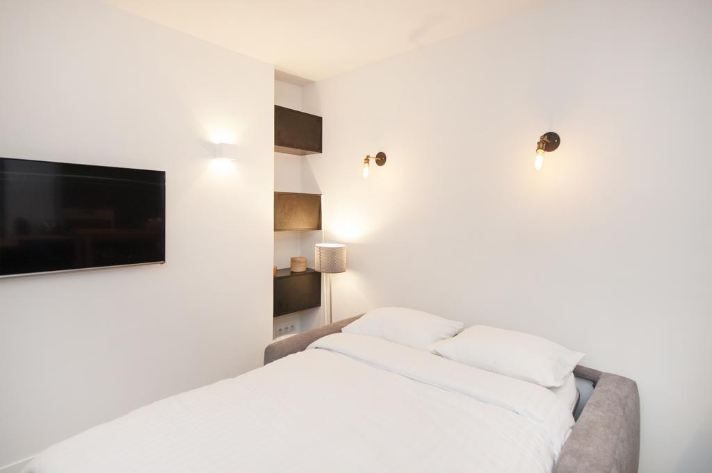 Pick A Flat'S Apartment In Le Marais - Rue Sainte Croix De La Bretonnerie باريس المظهر الخارجي الصورة